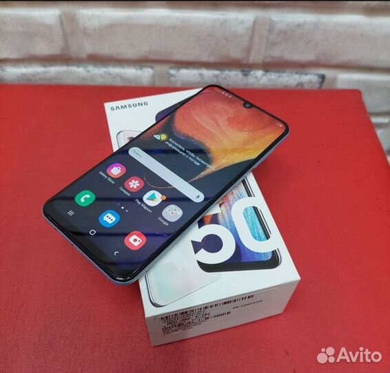 Samsung Galaxy A50, 6/128 ГБ