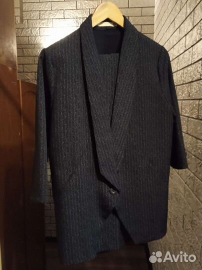 Костюм женский