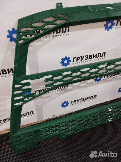 Решетка в бампер Volvo FH5 84235709