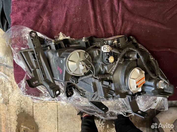 Фара передняя левая Honda Stepwgn RK1