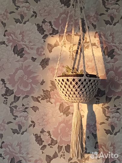 Кашпо подвесное для цветов