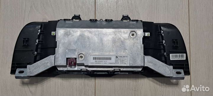 Экран магнитолы бмв Ф серии