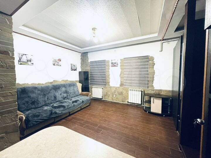 2-к. квартира, 55 м², 1/2 эт.