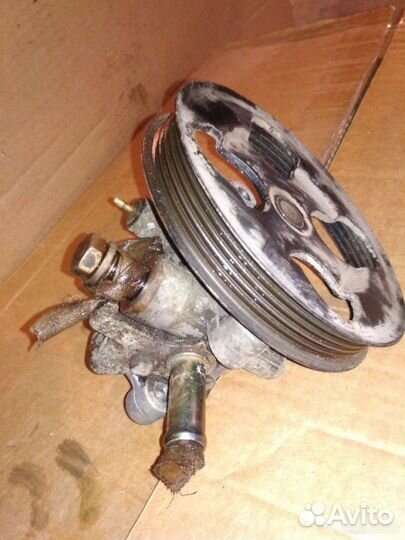 Насос гур Mitsubishi Carisma 1 седан 4G92 1.6 2002