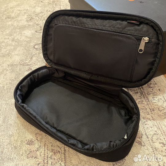 Eastpak пенал / косметичка оригинал