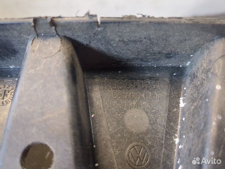 Защита моторного отсека Volkswagen Golf 5, 2008