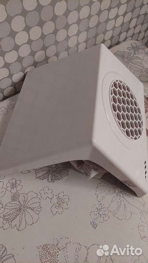 Пылесос для маникюра Max 4