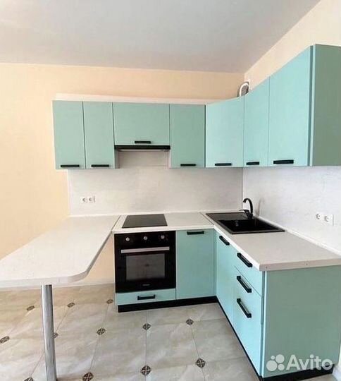 Кухонный гарнитур в наличии