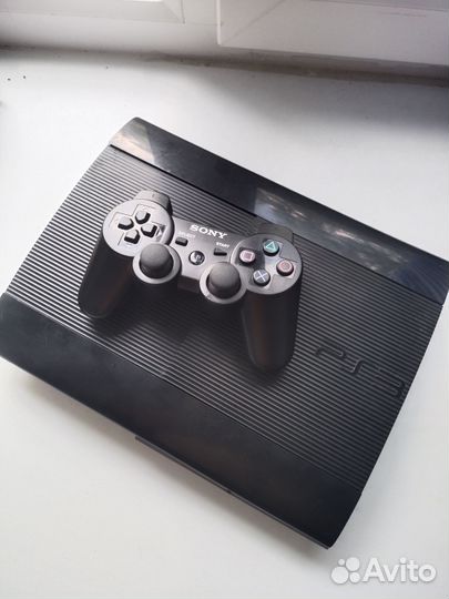 PS3 super slim 500 Гб прошитая +30игр+2 геймпада