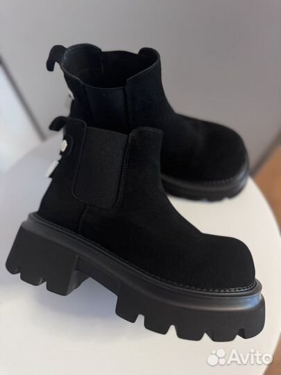 Полуботинки женские натуральная замша весна