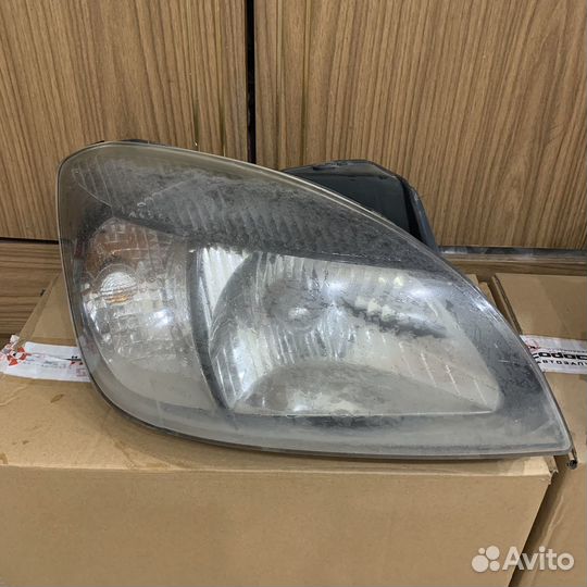 Фара правая Kia Rio 2 рестайлинг