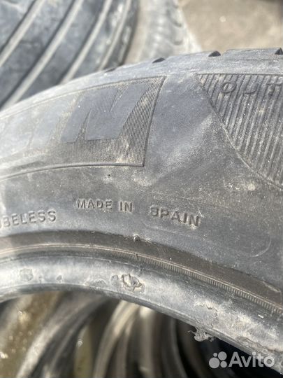 Michelin Agilis Camping 215/55 R16