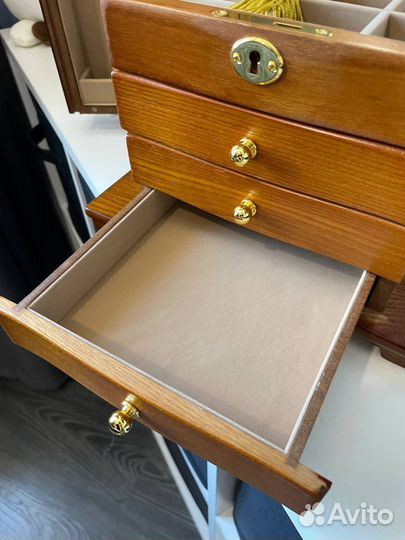 Шкатулка для украшений дерево