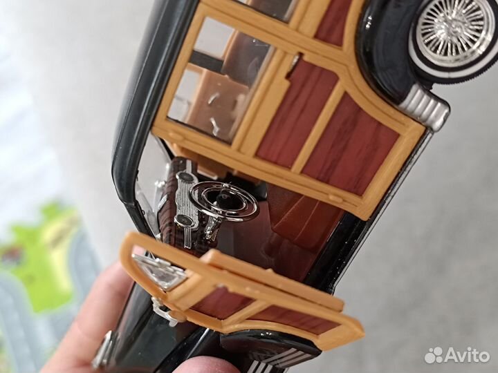 Коллекционная модель 1/24 Chevrolet fleetmaster