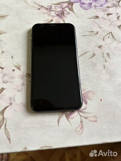 Телефон iPhone 11 128 gb