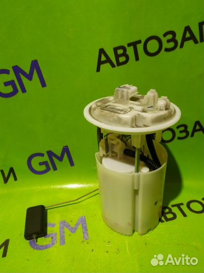 Бензонасос Renault Megane BZ0G M4RF713 2011