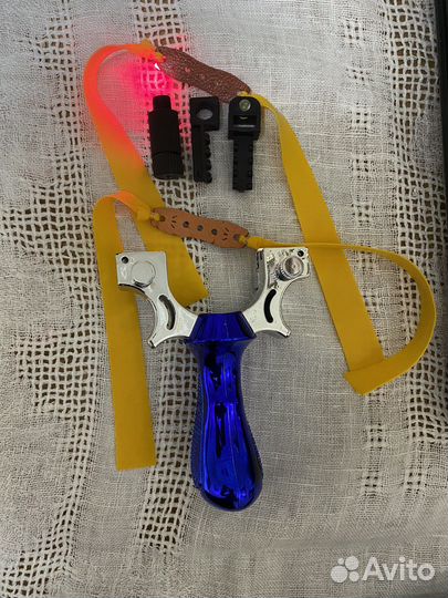 Рогатка с лазерным прицелом