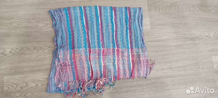 Женские шарфы и палантины пакетом