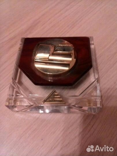 Пепельница зажигалка
