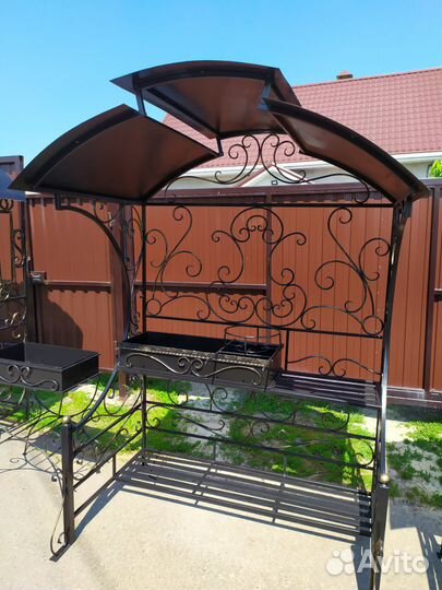 Мангал с крышей 
