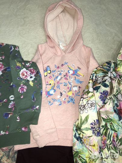 Фирменные Осенние вещи на девочку 122-128