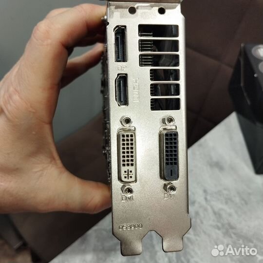 Видеокарта R9 270