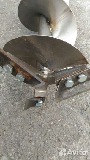 Бур титановый 3 ножа