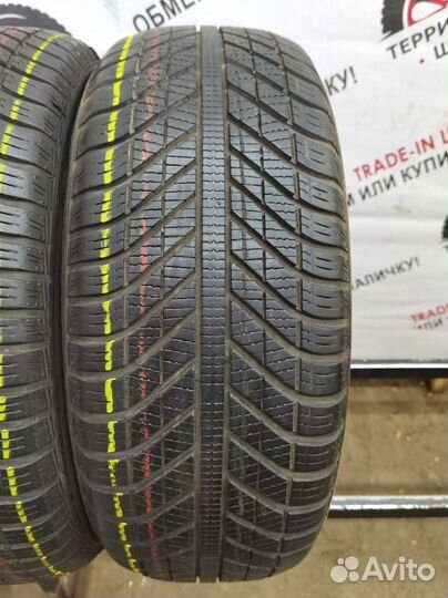 Goodyear Vector 4Seasons SUV 225/45 R17 94V