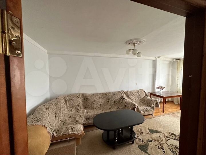 3-к. квартира, 68 м², 2/5 эт.