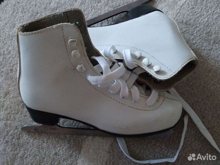 Коньки фигурные