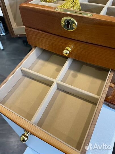 Шкатулка для украшений дерево