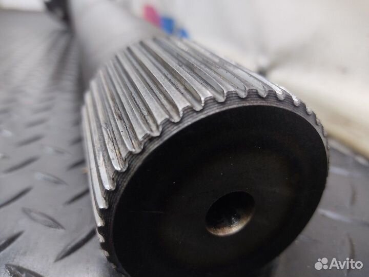 Полуось правая без блокировки Mercedes-Benz Axor