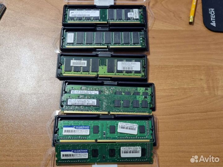 DDR, DDR2 (sodimm), DDR(L) 3 (sodimm)