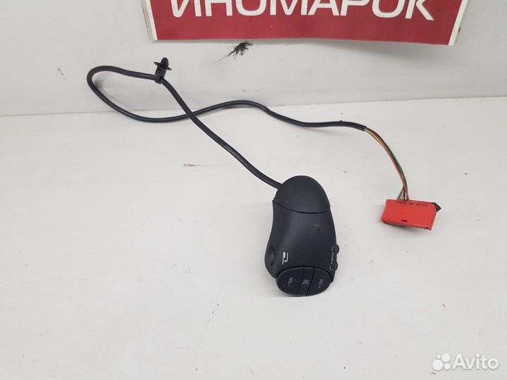 Блок кнопок на руль (Renault Symbol)