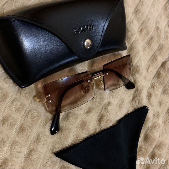 Солнцезащитные очки