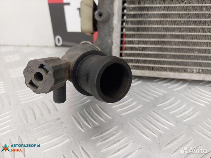 Радиатор (основной) Volkswagen Golf 4 2002