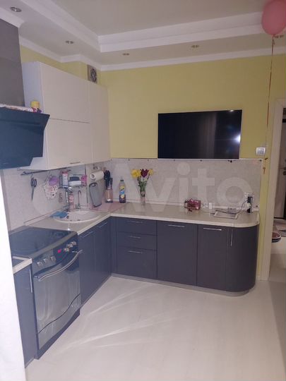 2-к. квартира, 65 м², 4/12 эт.