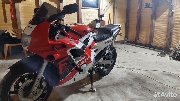 Honda cbr 600 f2