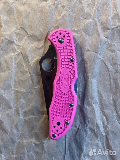 Нож Spyderco Delica 4