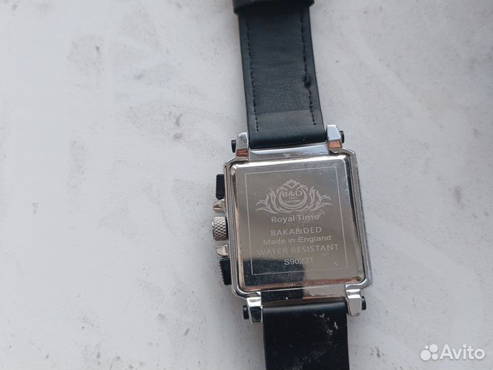 Часы кварцевые, новые