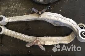 Задний поперечный рычаг верхний ниссан кашкай j10