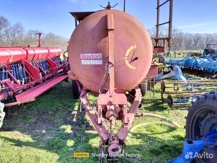 Разбрасыватель удобрений БобруйскАгромаш МЖТ-Ф-11, 2010