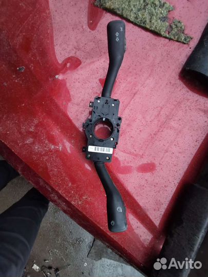 Подрулевой переключатель Шкода Октавия Тур А4