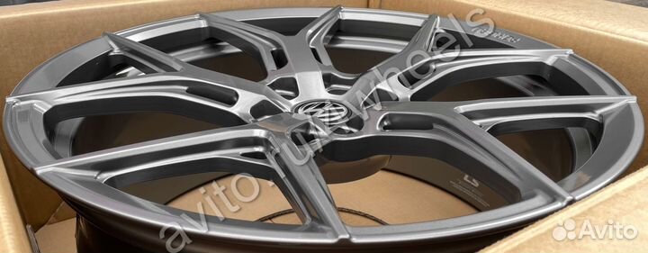 Кованые диски Volkswagen Touareg R19 наличие