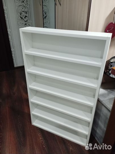 Полка настенная навесная белая