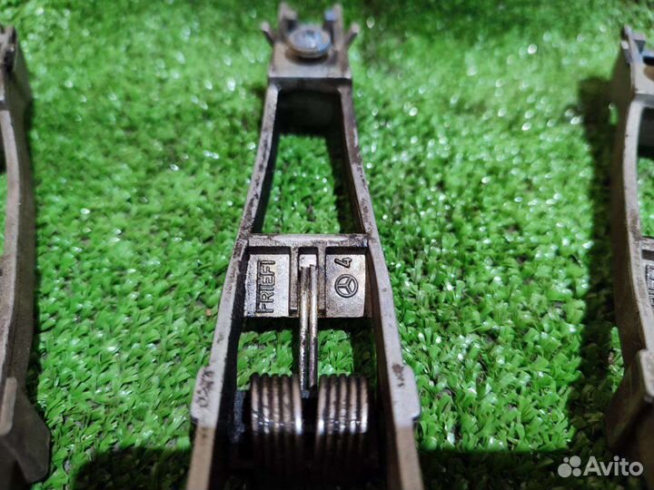 Каркас ручки двери Mercedes-benz w201/190