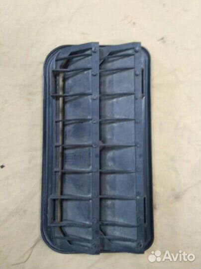 Решетка вентиляционная Volkswagen Passat B6 2.0