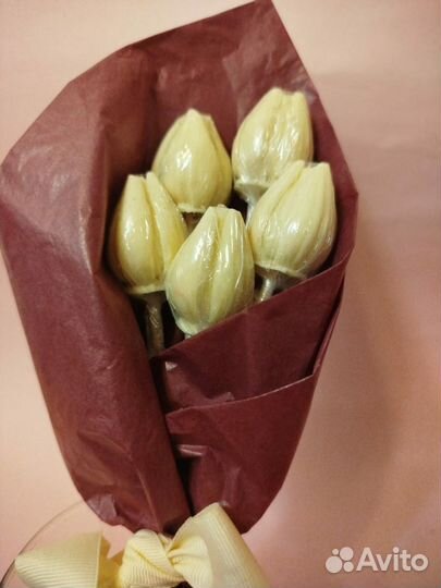 Тюльпаны. Букет из шоколадных цветов