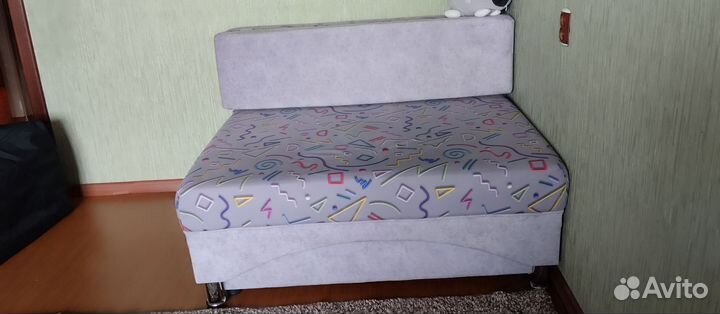 Диван