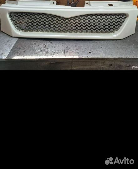 Решетка радиатора Noah 40/50